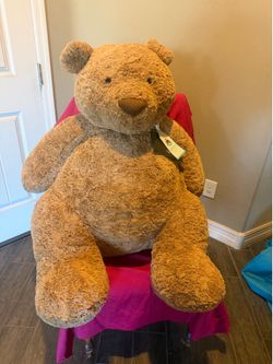 Giant jellycat Bartholomew bear
