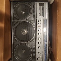 MAGNAVOX  D 8443 POWER PLAYER  