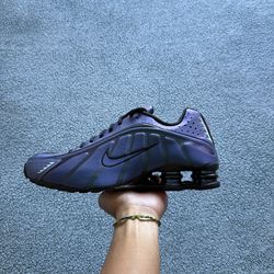 Nike Shox R4 Iridescent