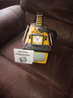 Stormtracker Radio/television/flashlight