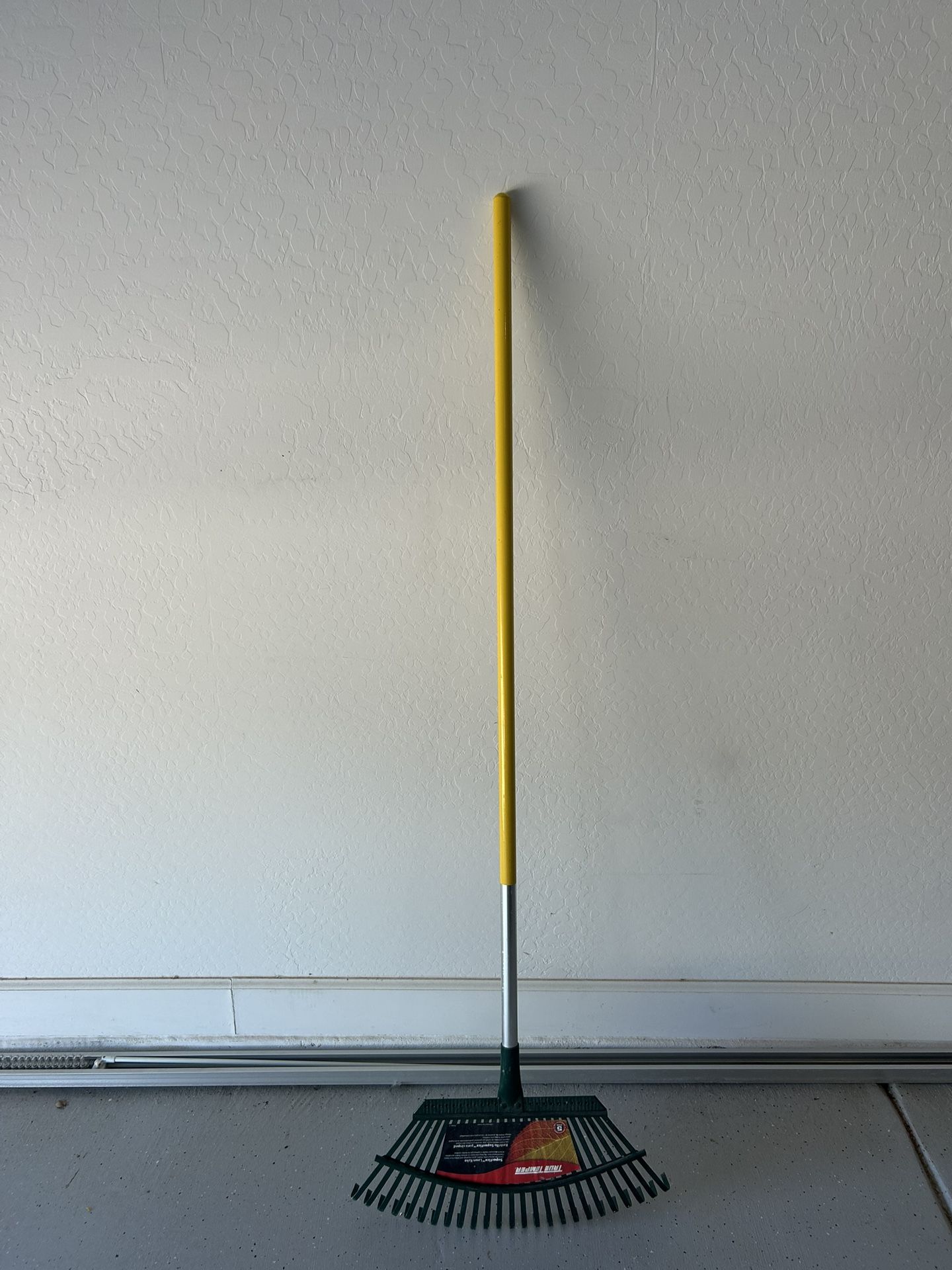 Tall Rake (Basically New)