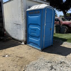 Portátil Bathroom Clean And Good Condition 