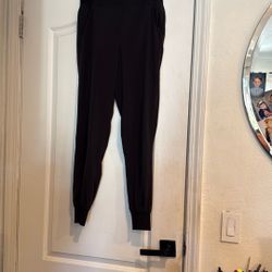 Women’s Lululemon Black Joggers Size 4