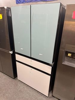 Samsung Bespoke Refrigerator WIth Glass Panels New With Warranty 