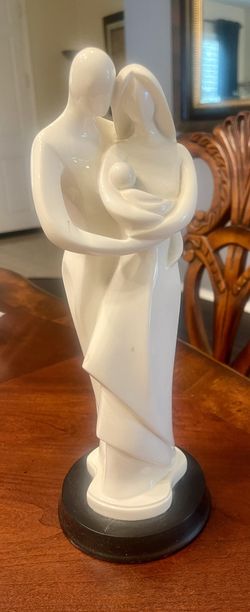 White Family Statue Figurine gift for Wedding, Anniversary and Valentine's day, Home Decor  Sculpture for Shelves and Living-room, white