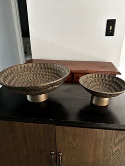 Set of 2 Decorative Metal Pedestal Bowls