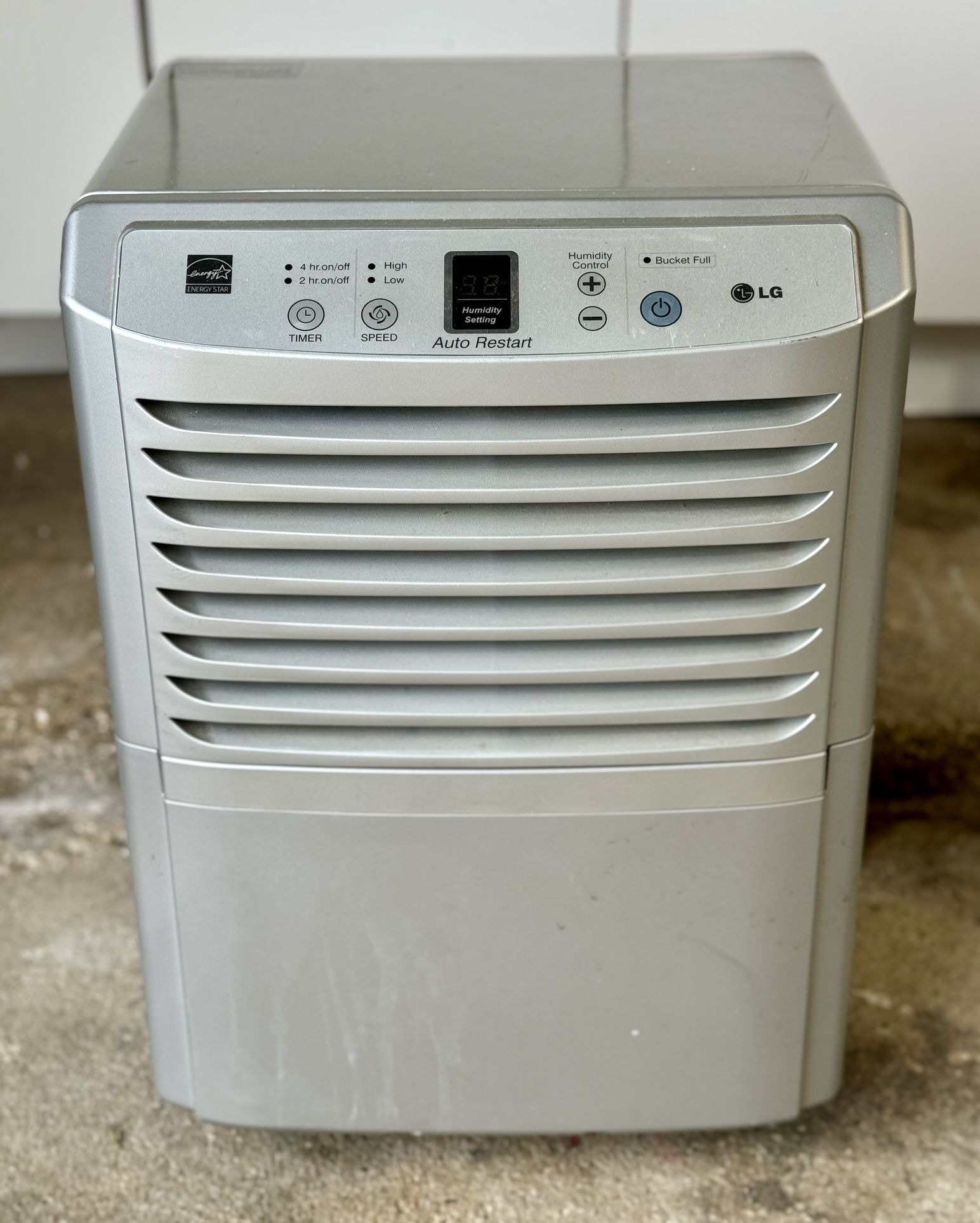 LG LHD459EL 45 Pint Dehumidifier Auto Shut-Off External Drain
