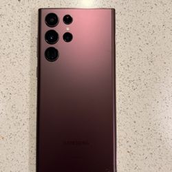 Samsung Galaxy S22 Ultra 256GB Unlocked Cracked! Price Firm