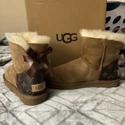 Brand New Mini Bailey Bow Uggs