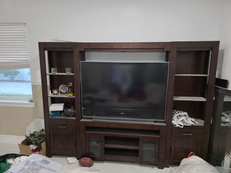 TV entertainment center