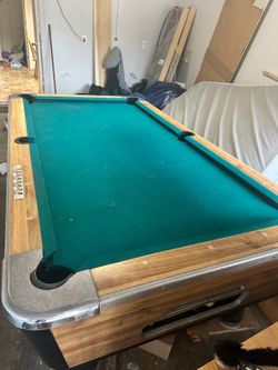Pool table