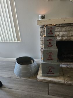 Christmas Tree Collar/ Steel/ Ring Skirt And Gift Boxes