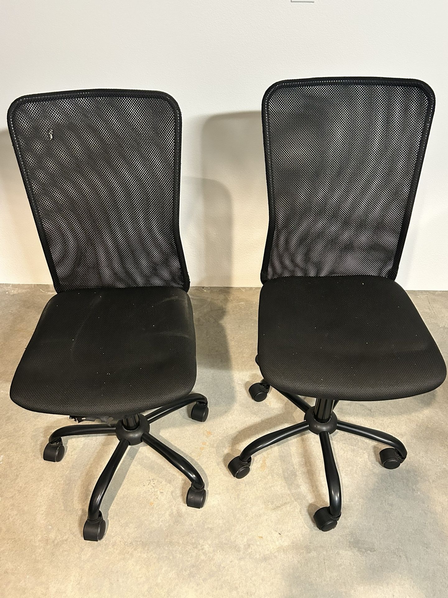 Desk Chairs - FREE