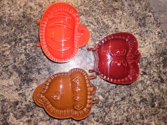 Set of 3 miscellaneous shaped plastic molds