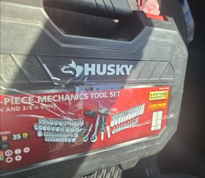 Husky mechanics tool set