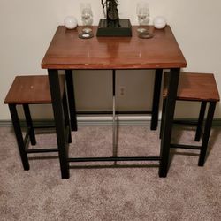 Bar Height Table w/ Stools