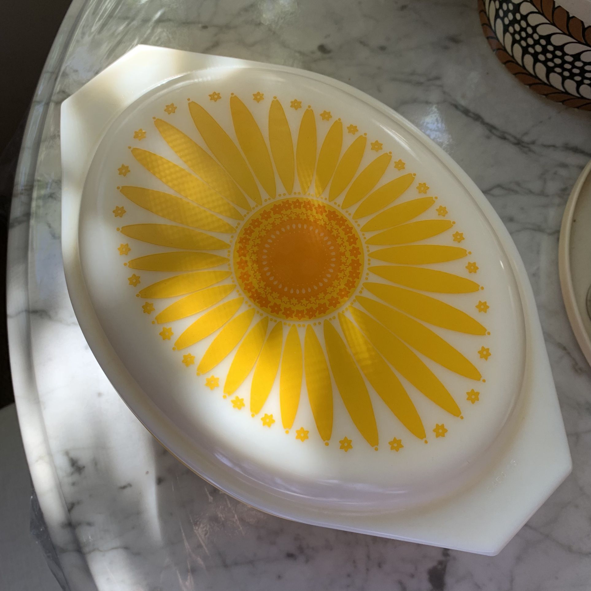 Vintage Pyrex Daisy Sunflower Casserole Bowls