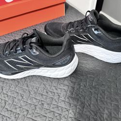 New Balance Sneakers