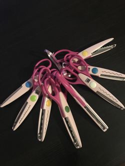 8 pairs of craft / scrapbook scissors