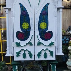 GARDEN CABINET