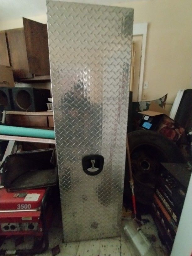 6ft Bed Truck Boxes With Keys Also Have 6 Ft Truck Bed Ladder Rack Aluminum Heavy Duty If Interested