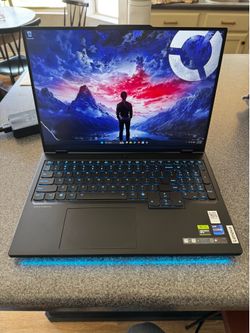Lenovo Legion Pro 7i Gen 9 16” 240Hz QHD+ i9-14900HX 64GB 3TB SSD RTX 4080