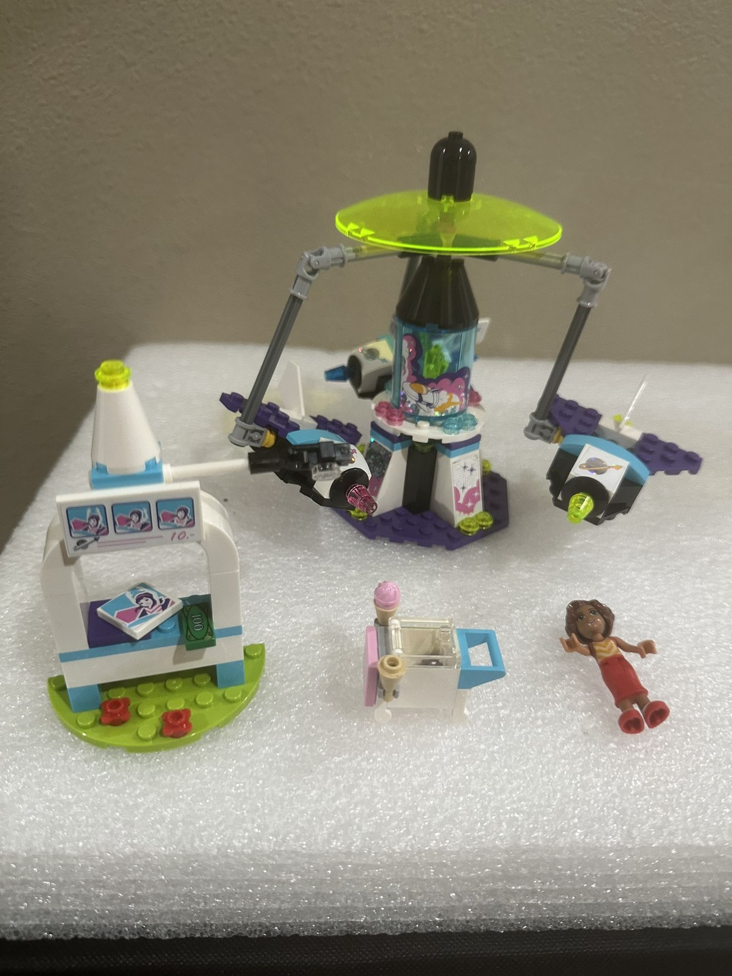 Lego 41128 - Amusement Park Space Rides 