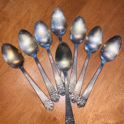 1935 LADY ESTHER SILVER PLATED SPOON SET OF 8 by QUEEN ESTHER in Excellent Condition EACH HALLMARKED