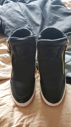 Guess shoes
