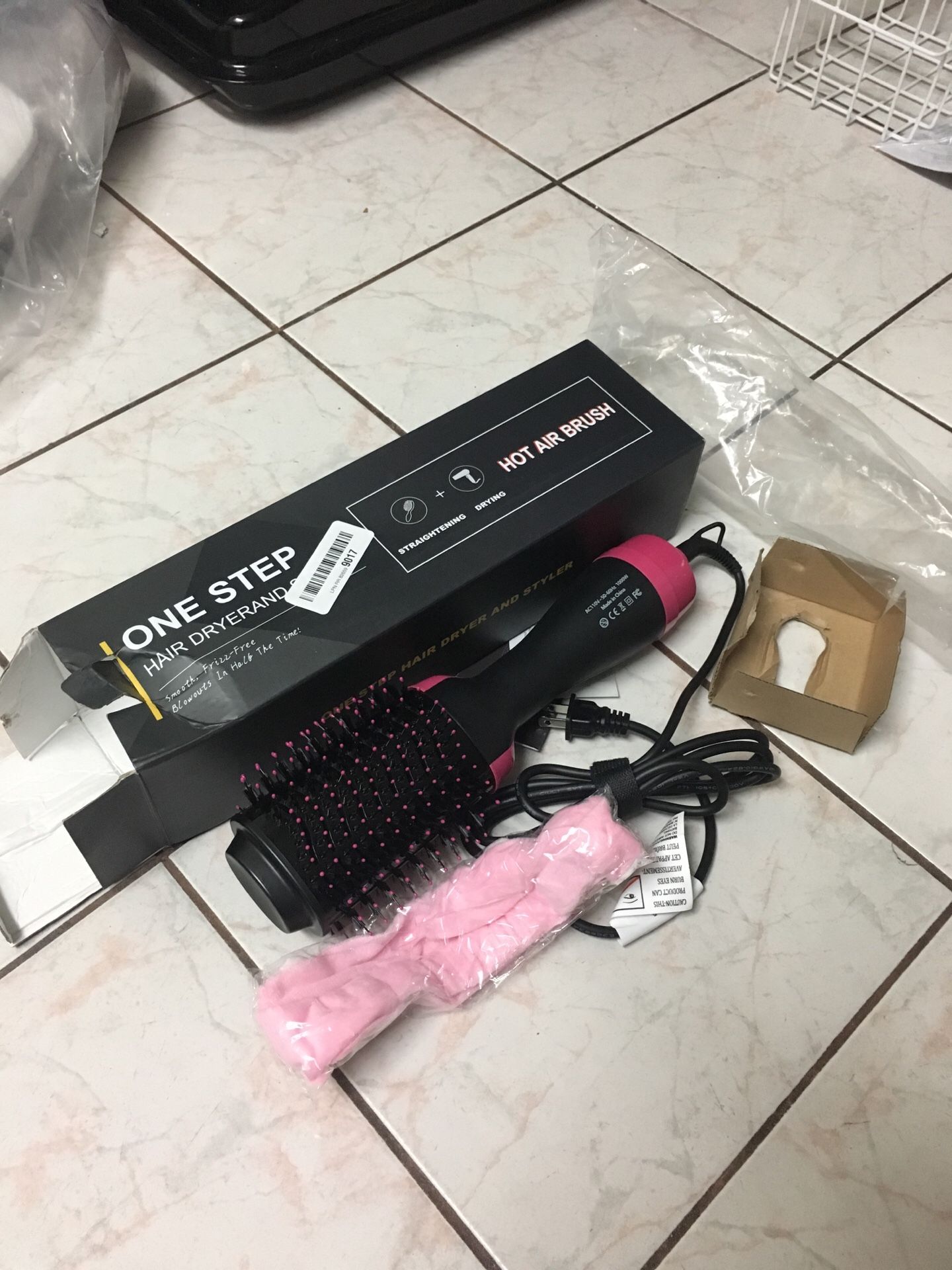 One-Step Hair Dryer & Volumizer Styler，Professional Salon Hot Air Brush Styler and Dryer 3-in-1 Negative Ion Straightener Oval Blower Hair Dryer for