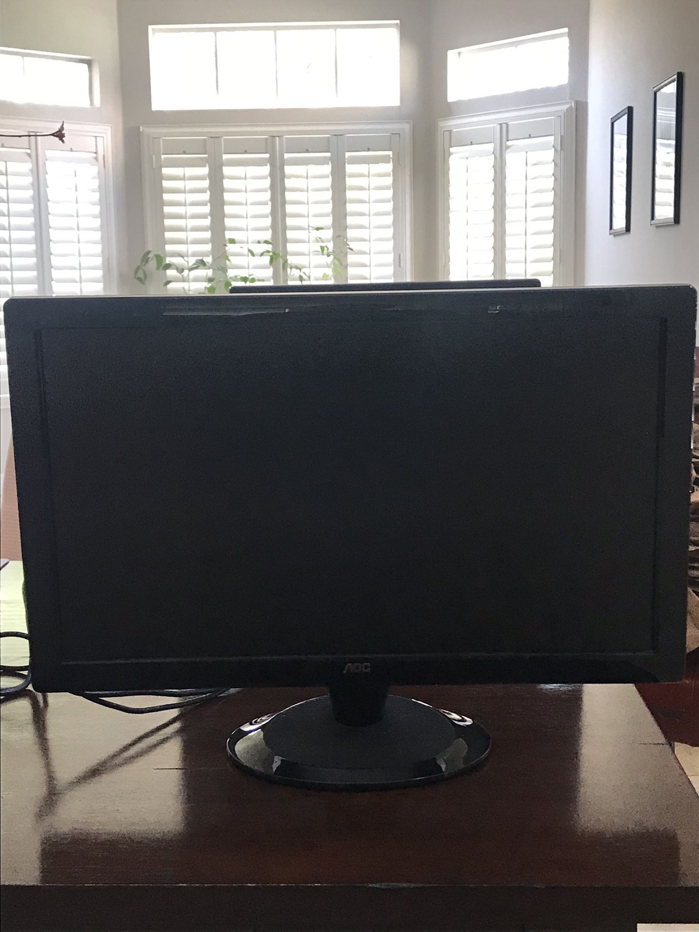 AOC Full HD DCR 60000:1 Computer Monitor