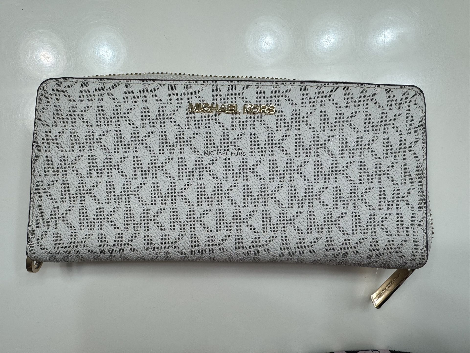 Michael Kors Continental Wallet