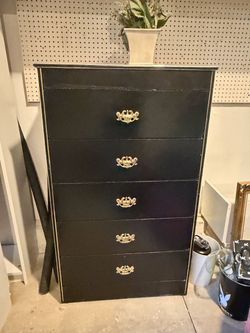 Black drawer