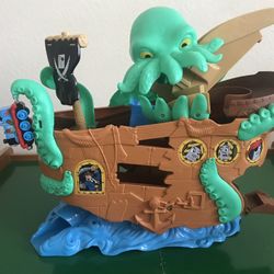 Thomas & Friends Aventures Sea Monster Pirate Set