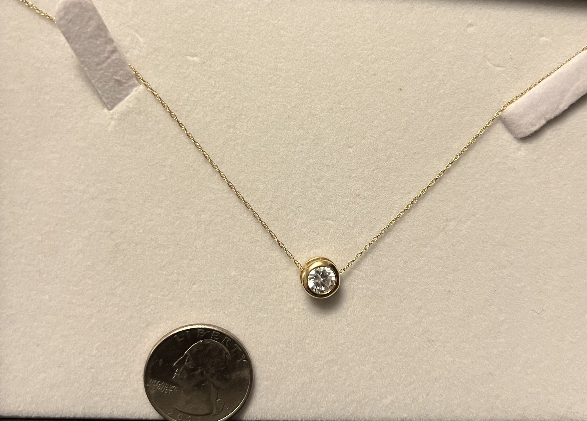 Bezel Pendant Necklace In 14k Gold