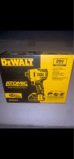 DEWALT 20V Brushless Impact Driver Kit