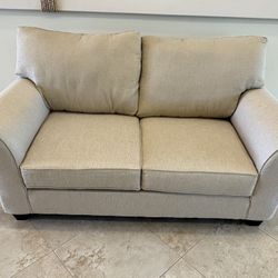 Love Seat - Like New