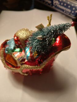 Glass Christmas Sleigh with Tree Ornament