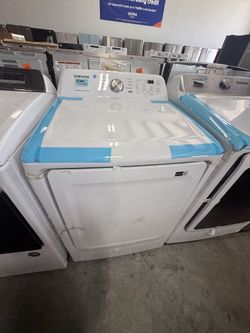 New Scratch And Dent Gas Dryer 
