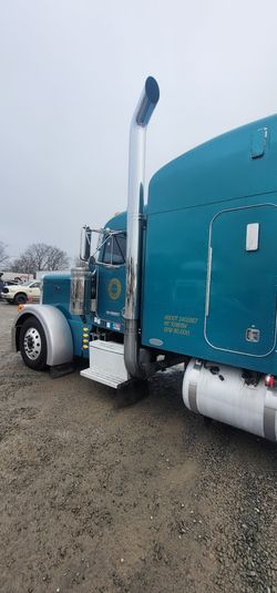 2005 Peterbilt 379