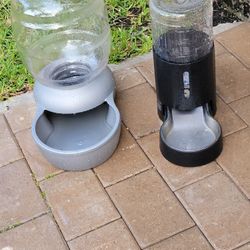 2 Large Capacity Water Feeder