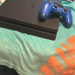 PS4 Slim