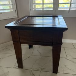 End table 