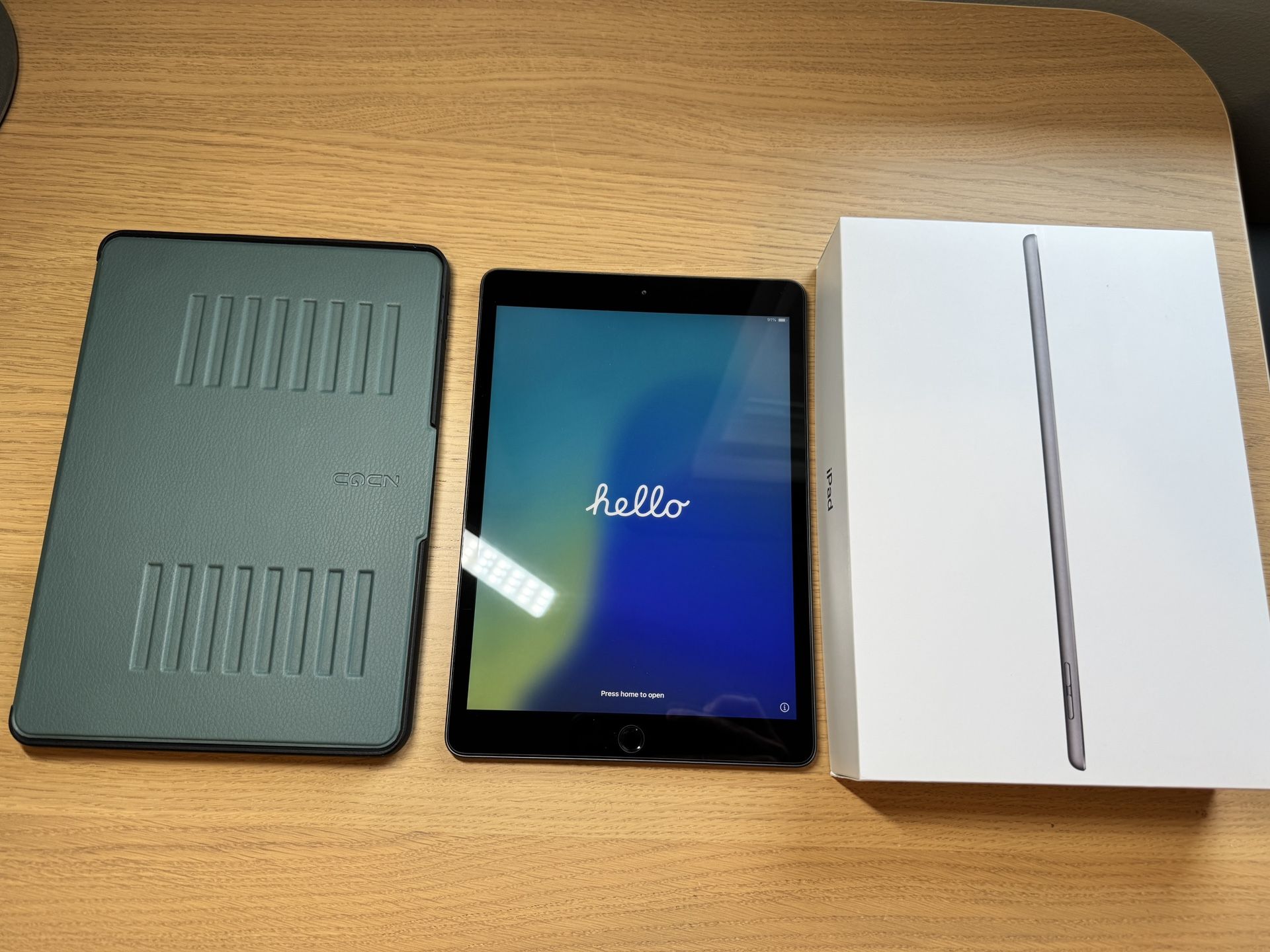 【値下げ交渉可 本体 第8世代 WiFi＋Cellularモデル 128GB iPad (8th Gen) Wi-Fi 128GB Space Gray 【公式通販】