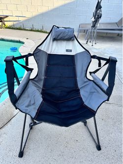 Swinging chair