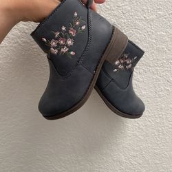 Girl Boots Size 10