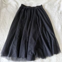 Black midi skirt