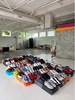 WANT JORDAN COLLECTIONS 1-500 PAIRS ASAP