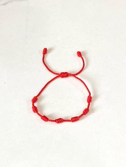 Pulsera roja de 7 nudos para mal de ojo, tu amuleto de protección para las malas vibras