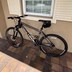Specialized Rockhopper Comp Mountain Bike 